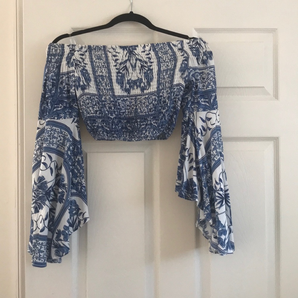 LF Off the shoulder top